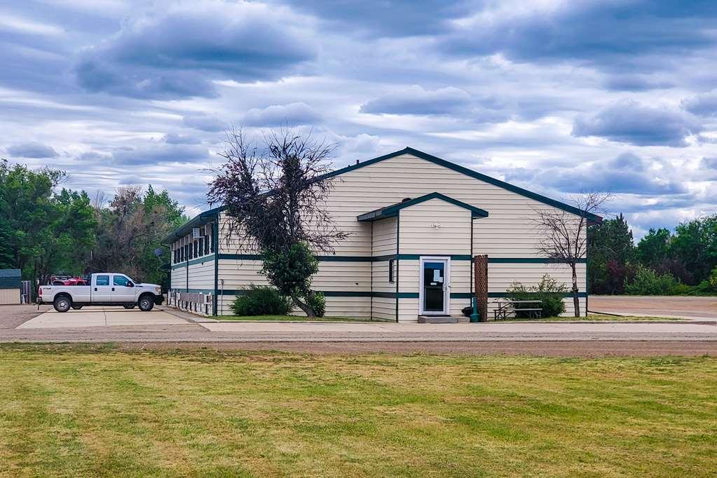 Rodeway Inn Gateway To Medora T-Roosevelt & Makoshika State Park Wibaux Extérieur photo