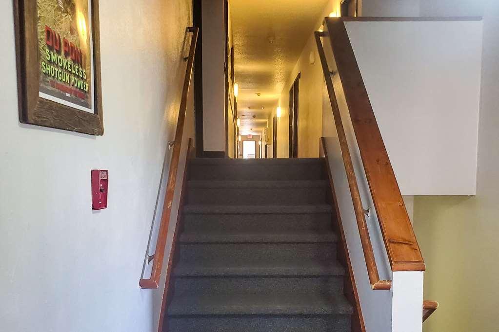 Rodeway Inn Gateway To Medora T-Roosevelt & Makoshika State Park Wibaux Intérieur photo