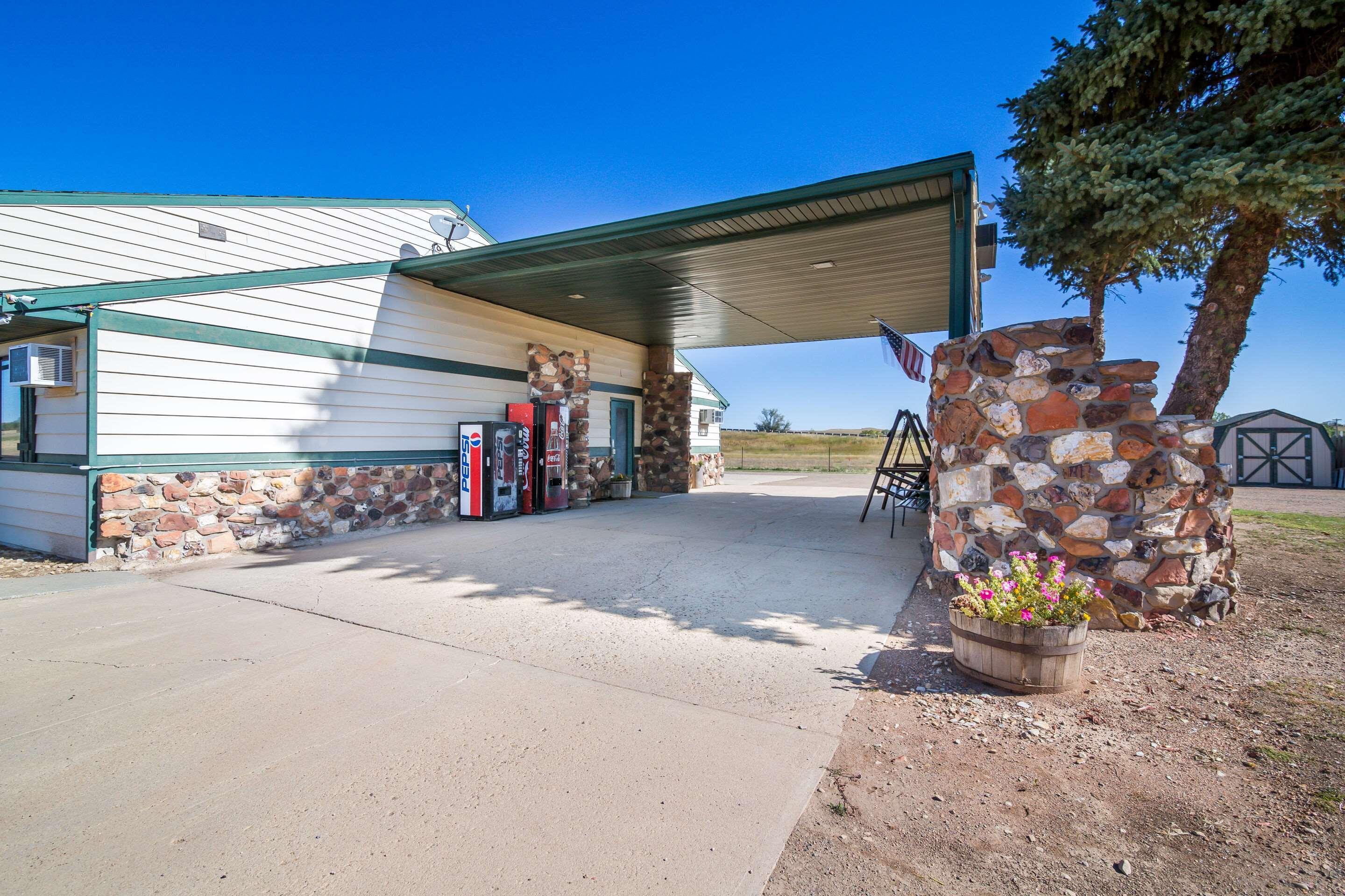 Rodeway Inn Gateway To Medora T-Roosevelt & Makoshika State Park Wibaux Extérieur photo